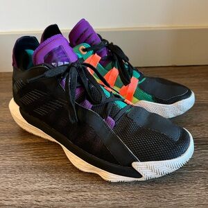 Adidas Dame 6 ‘Purple Tongue’ Size 10